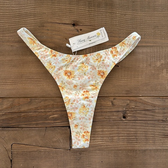 ‘MISS MAY’ Set - Picture 6 of 12